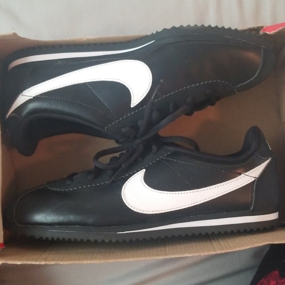 Nike Shoes - Women's Nike Cortez